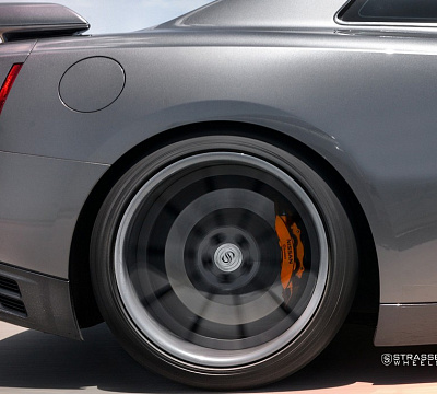 Фото дисков Strasse Wheels R10 Deep Concave на Nissan GT-R