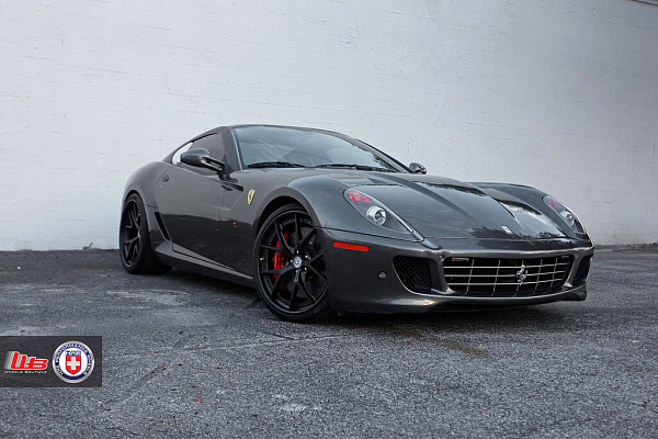 Фото дисков HRE S101 Черный сатин на Ferrari 599