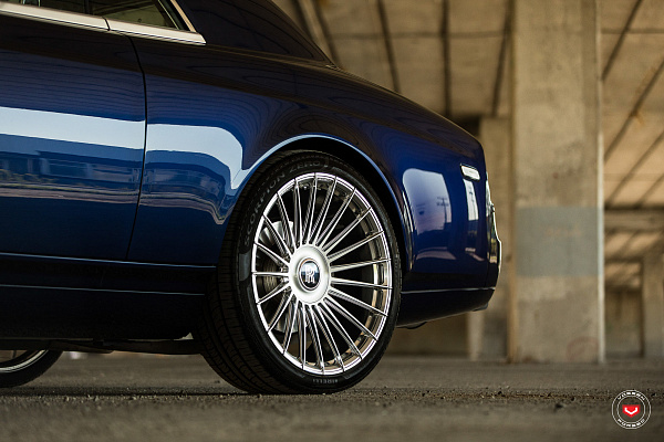 Фото дисков Vossen S17-13 Глянцевый лак на Rolls-Royce Phantom