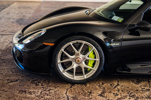 Фото дисков HRE P101 Глянцевый лак на Porsche 918 Spyder