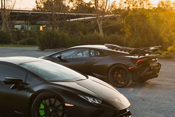 Фото дисков HRE P104SC Черный сатин на Lamborghini Huracan