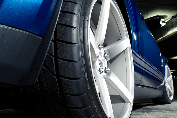 Фото дисков Vossen CV3 Серебро на Ford Mustang V