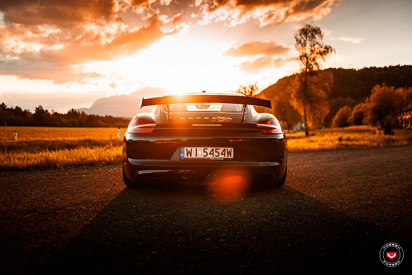 Фото дисков Vossen M-X3 Глянцевая медь на Porsche Cayman II