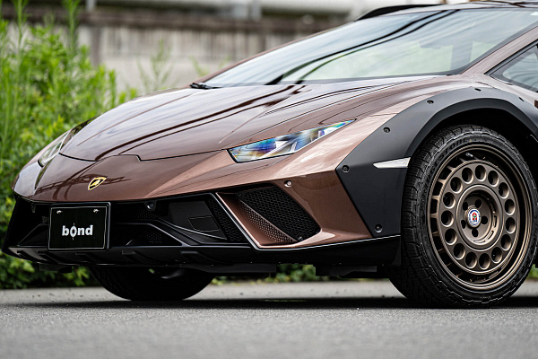 Фото дисков HRE 037 GTM Сатиновая бронза на Lamborghini Huracan