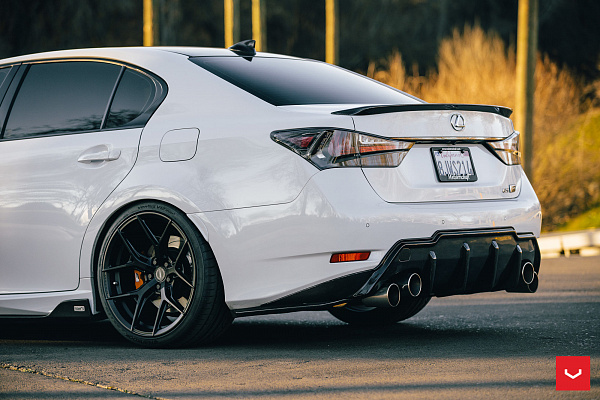Фото дисков Vossen HF-5 Черный сатин на Lexus GS IV
