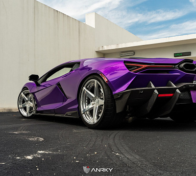 Фото дисков Anrky RS5.2 на Lamborghini Revuelto