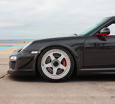 Фото дисков HRE 305 на Porsche 911 VI