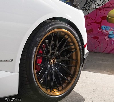 Фото дисков Strasse Wheels SV10M Deep Concave FS на Lamborghini Huracan