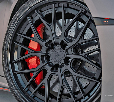 Фото дисков Strasse Wheels SV10M Deep Concave FS на Lamborghini Huracan