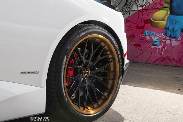 Фото дисков Strasse Wheels SV10M Deep Concave FS Другой цвет на Lamborghini Huracan