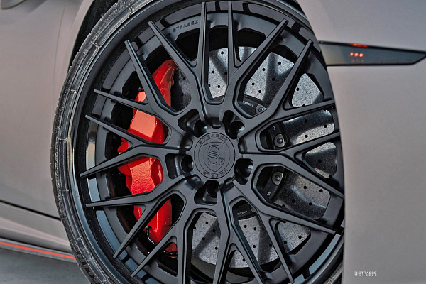 Фото дисков Strasse Wheels SV10M Deep Concave FS Черный сатин на Lamborghini Huracan