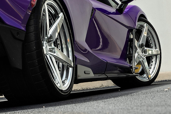 Фото дисков Anrky RS5.2 Полированный лак на Lamborghini Revuelto