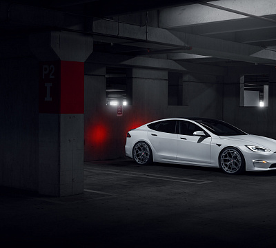 Фото дисков Vossen LC3-01 на Tesla Model S