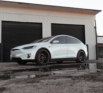 Фото дисков Vossen HF-4T на Tesla Model X