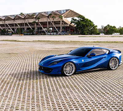 Фото дисков Vossen S21-02 на Ferrari 812