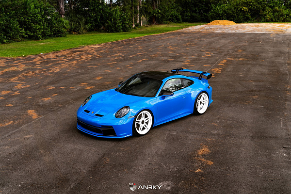 Фото дисков Anrky AN27 Белый глянец на Porsche 911 VIII