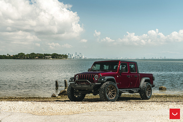 Фото дисков Vossen HF-3 Сатиновая бронза на Jeep Gladiator II (JT)