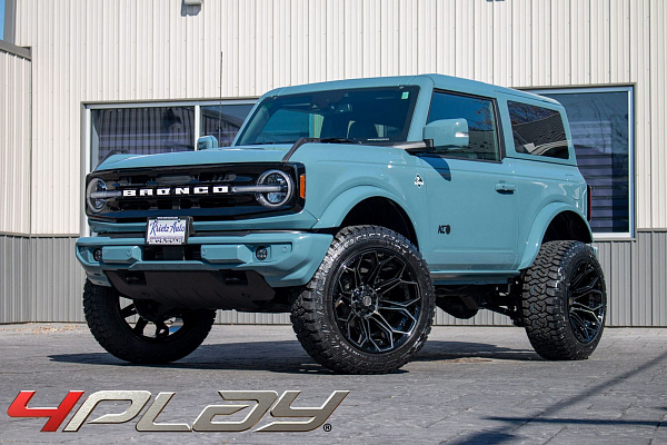 Фото дисков 4PLAY 4P83 Черный глянец на Ford Bronco