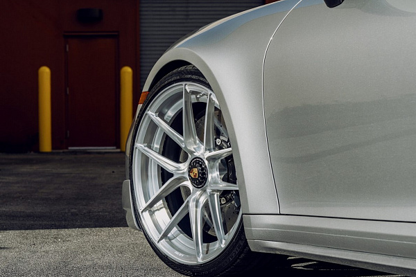 Фото дисков Anrky XR-201 Глянцевый лак на Porsche 911 VIII