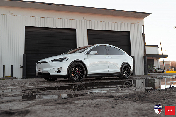 Фото дисков Vossen HF-4T Черный сатин на Tesla Model X