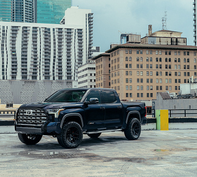 Фото дисков Vossen HF6-4 на Toyota Tundra III