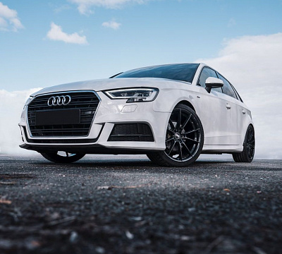 Фото дисков Bola B19 на Audi A/S/RS 3 (8V)