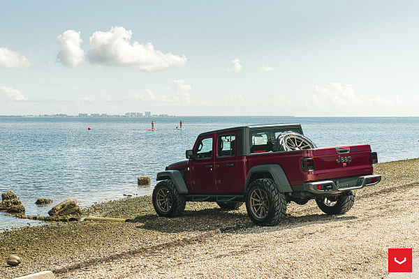 Фото дисков Vossen HF-3 Сатиновая бронза на Jeep Gladiator II (JT)