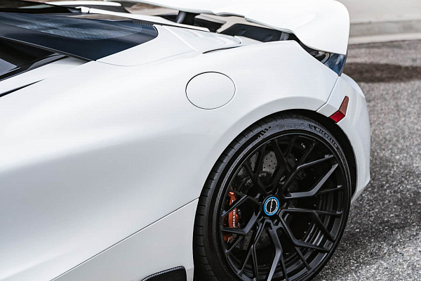 Фото дисков Brixton Forged PF10 Черный сатин на McLaren 720S
