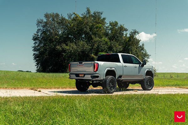 Фото дисков Vossen HFX-1 (8-Lug) Черный сатин на GMC Sierra IV