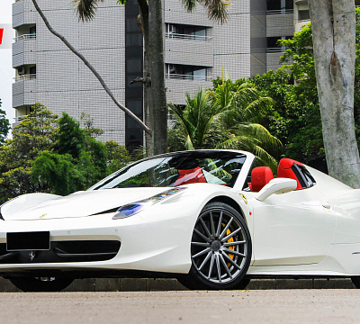 Фото дисков Vossen VFS-2 на Ferrari 458