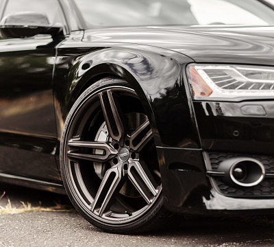 Фото дисков Vossen HF-1 на Audi A/S 8 (D4)