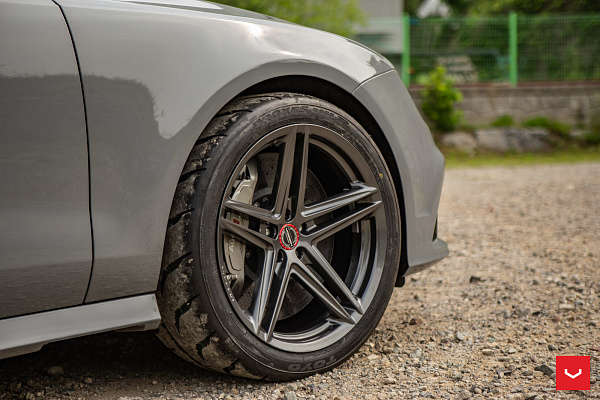 Фото дисков Vossen VFS-5 Глянцевый графит на Audi A/RS 7 (4G)