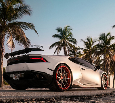 Фото дисков Strasse Wheels SM5R Deep Concave на Lamborghini Huracan