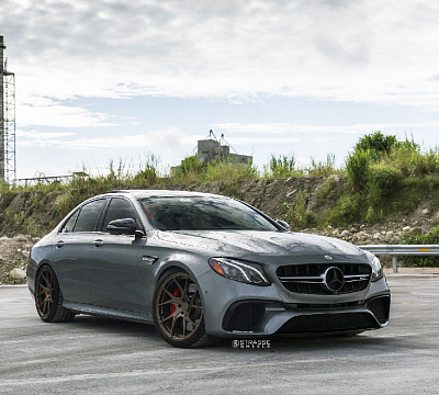 Фото дисков Strasse Wheels SM5RT Deep Concave Monoblock на Mercedes-Benz E-Class (W213, S213, C238)