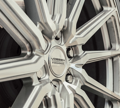 Фото дисков Vossen HF6-1 на Chevrolet Tahoe V