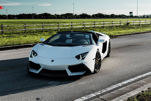 Lamborghini LP700 Roadster