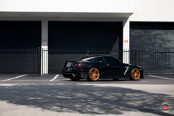 Фото дисков Vossen CG-202 Глянцевая медь на Nissan GT-R