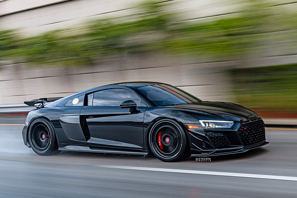 Фото дисков Strasse Wheels SV15FF Deep Concave FS Другой цвет на Audi R8 (4S)