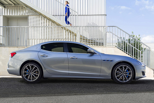 Maserati Ghibli GT Hybrid