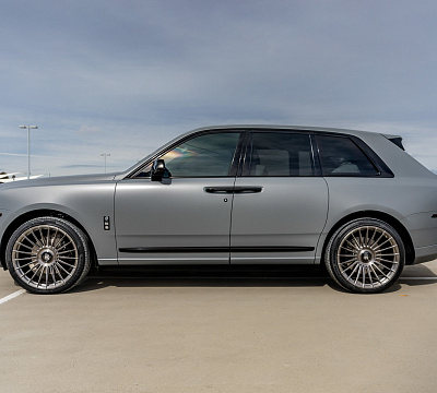 Фото дисков Vossen S17-13 на Rolls-Royce Cullinan