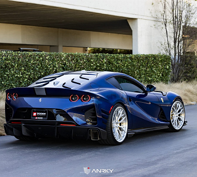 Фото дисков Anrky AN30 на Ferrari 812