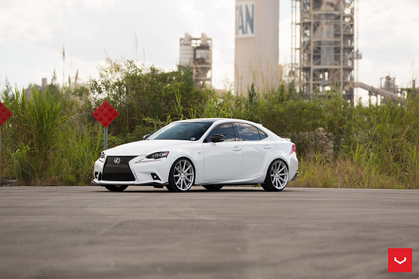 Фото дисков Vossen VFS-10 Серебро на Lexus IS II