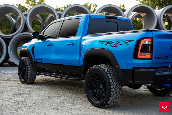 Фото дисков Vossen HF6-5 Черный сатин на Ram 1500 V