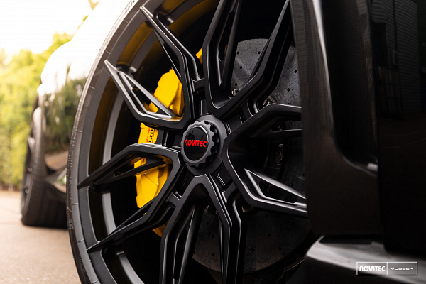 Фото дисков NOVITEC NF11 Черный сатин на Ferrari Purosangue