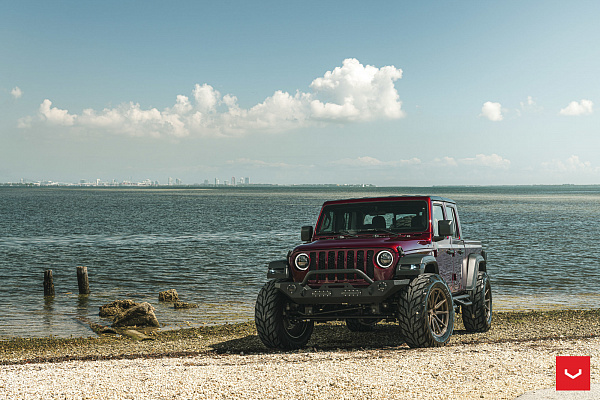 Фото дисков Vossen HF-3 Сатиновая бронза на Jeep Gladiator II (JT)