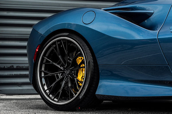Фото дисков Anrky S3-X5 Черный сатин на Ferrari F8