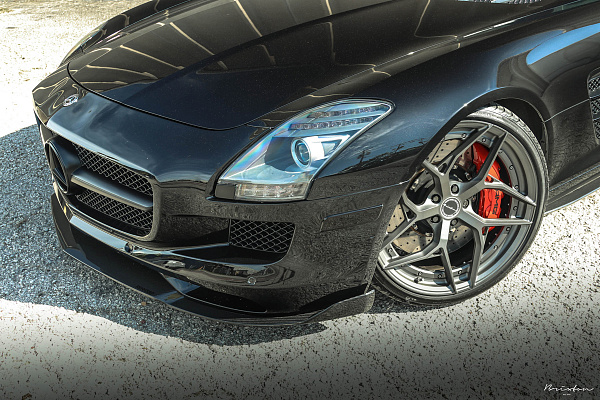 Фото дисков Brixton Forged PF7 Сатиновый графит на Mercedes-Benz SLS AMG