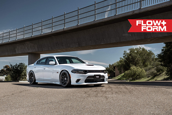 Фото дисков HRE FF10 Глянцевый темный лак на Dodge Charger VII