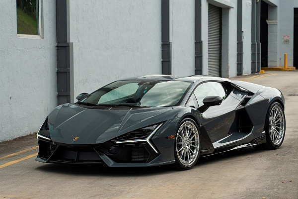 Фото дисков Anrky AN39 Полированный лак на Lamborghini Revuelto