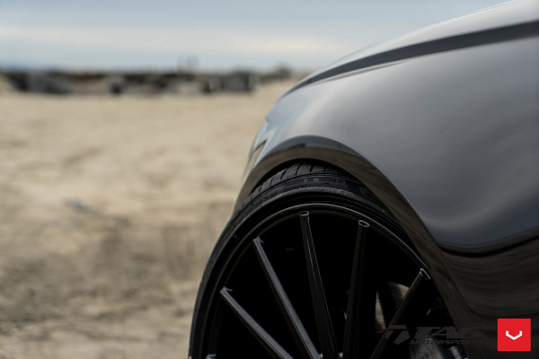 Фото дисков Vossen VFS-2 Черный глянец на Audi A/RS 6 (C7)